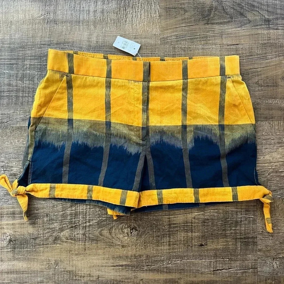 LOFT Pants - Loft ombre striped yellow blue comfy chino shorts pockets size medium soft cozy